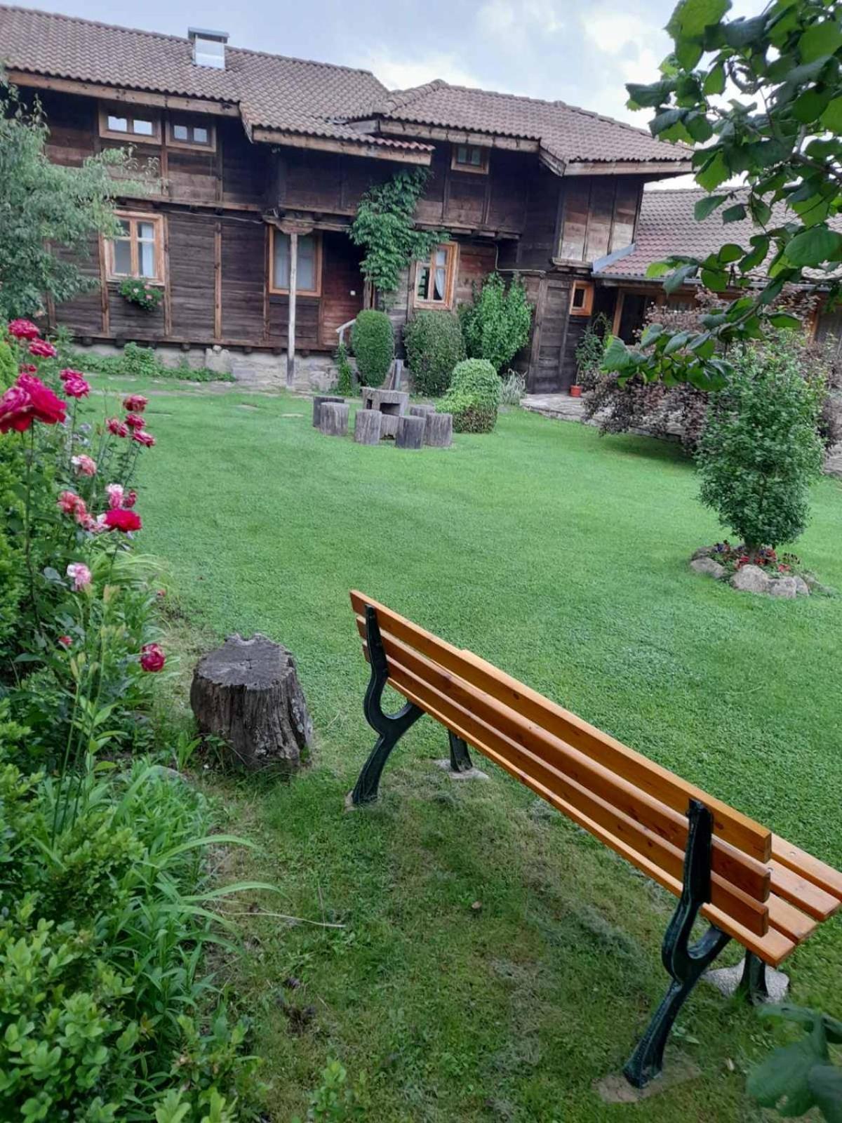 Miykovtsi 坎达福瑞旅馆酒店 外观 照片