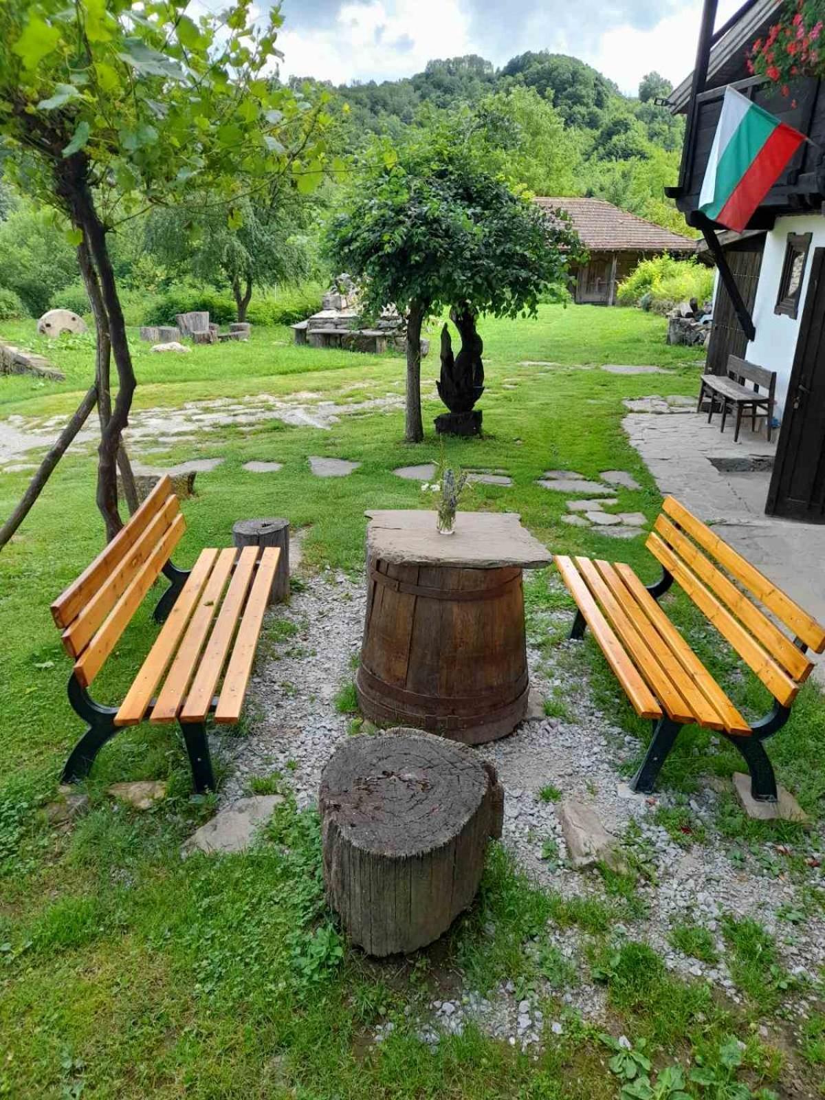 Miykovtsi 坎达福瑞旅馆酒店 外观 照片